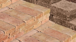 Barabás Téglakő lépcsőelem 96x36x15 cm - Sárga-piros